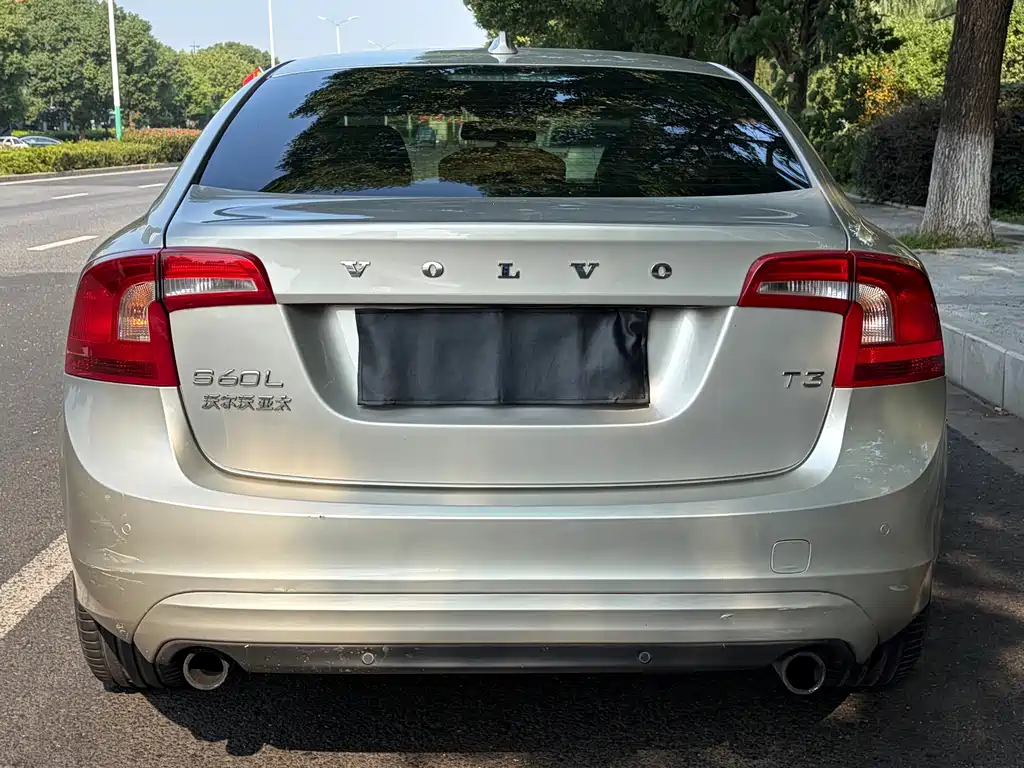 Volvo S60 — миниатюра 5