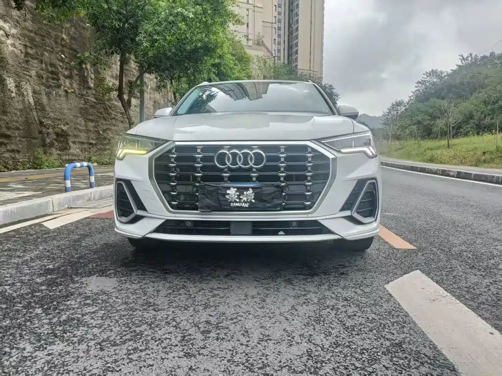 Audi Q3 — миниатюра 2