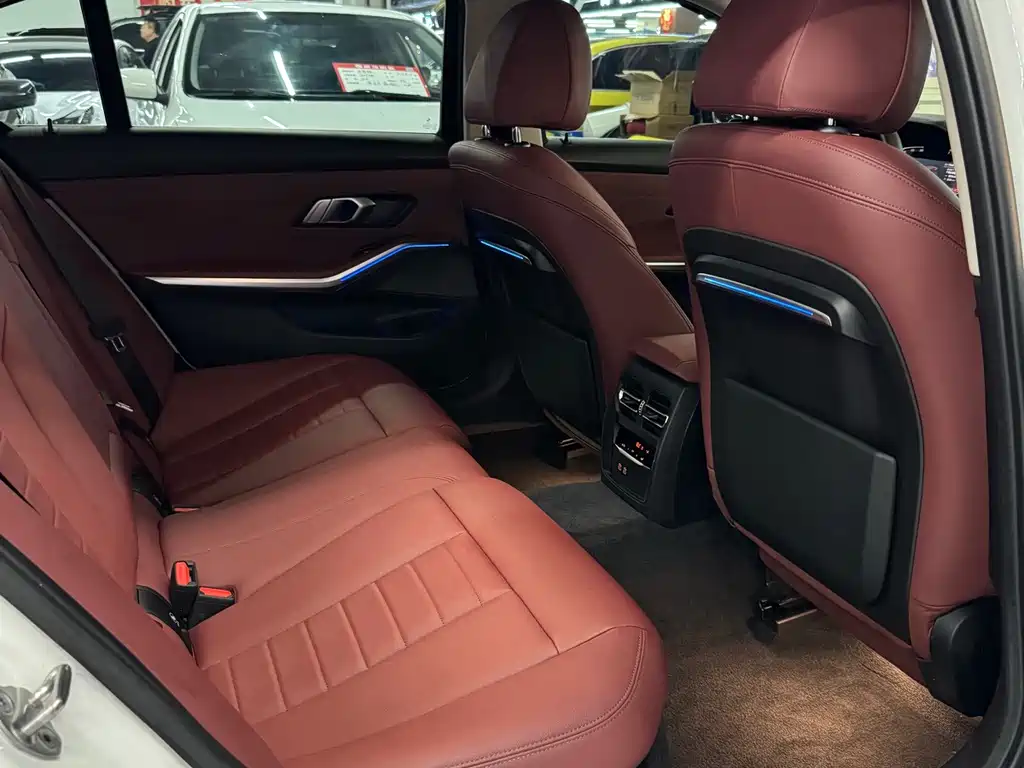 BMW 3 Series — миниатюра 11