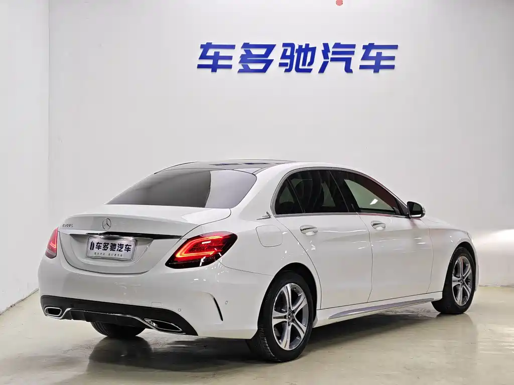 Mercedes-Benz C-Class — миниатюра 16