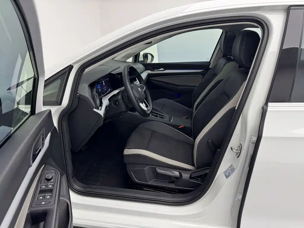 Volkswagen Golf — миниатюра 15