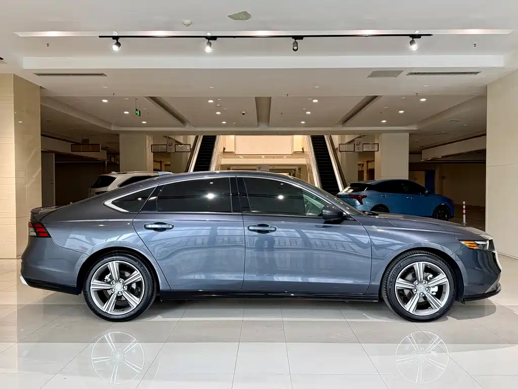 Honda Accord — миниатюра 4