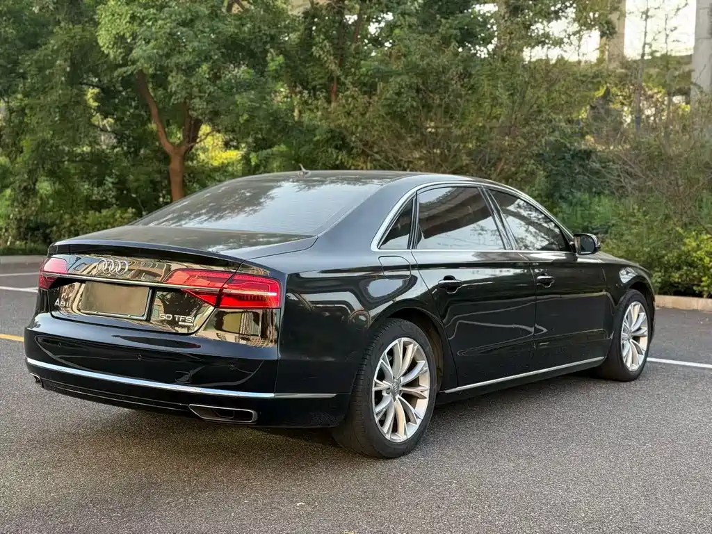 Audi A8 — миниатюра 4