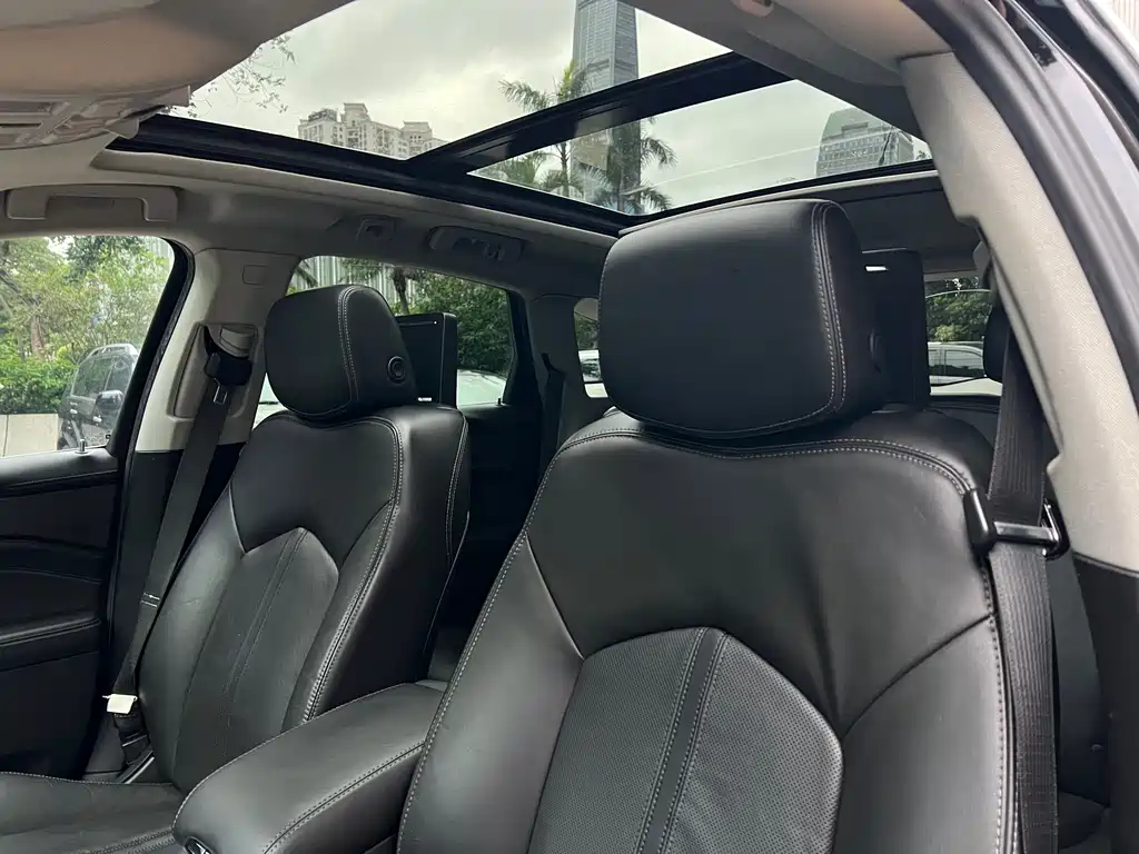 Cadillac SRX — фотографии объявления, Фото 24