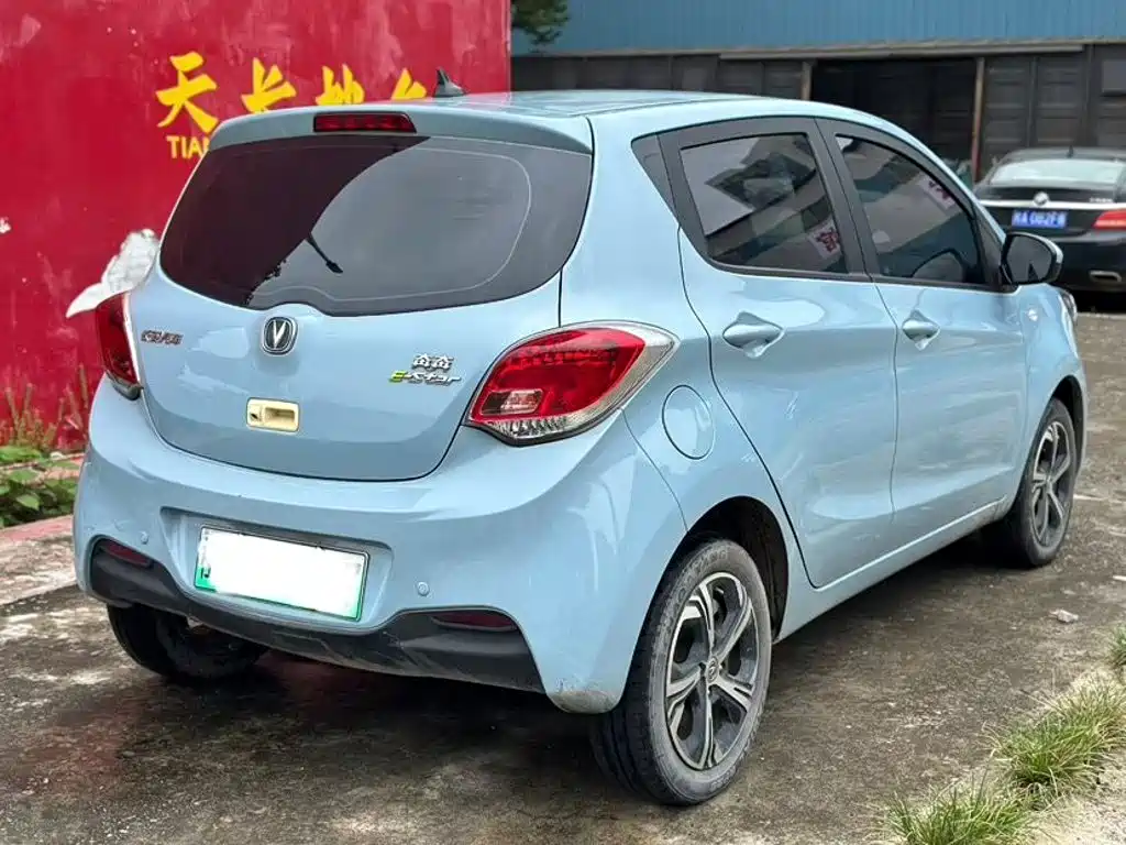 Changan Benben E-Star — миниатюра 9