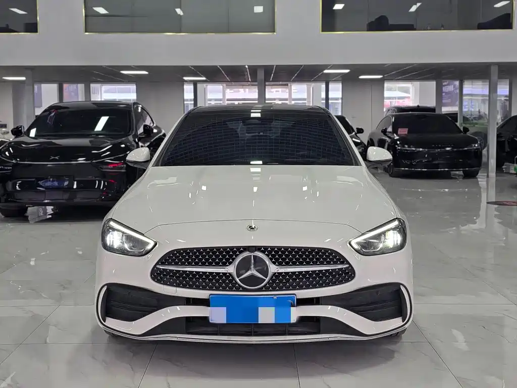 Mercedes-Benz C-Class — миниатюра 2
