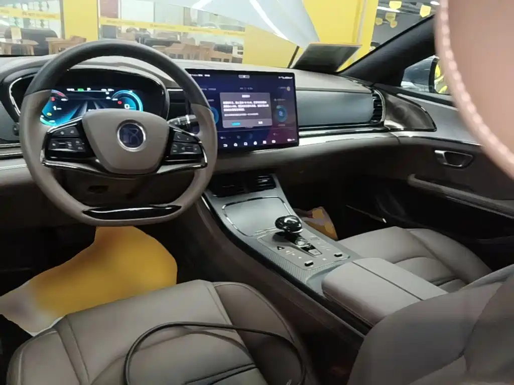 BYD Han — миниатюра 10