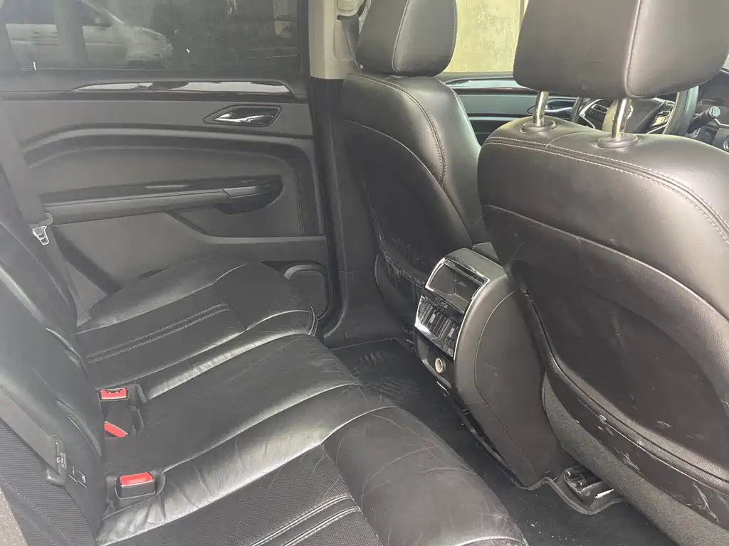 Cadillac SRX — миниатюра 5