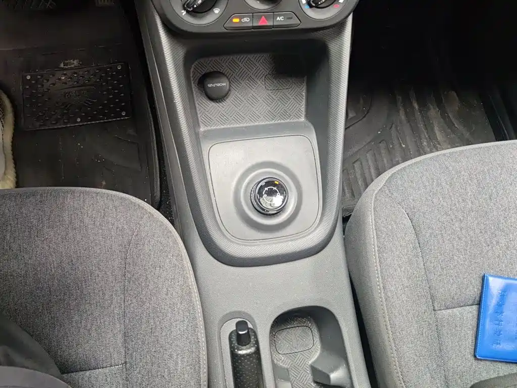 Wuling Hongguang EV — миниатюра 7