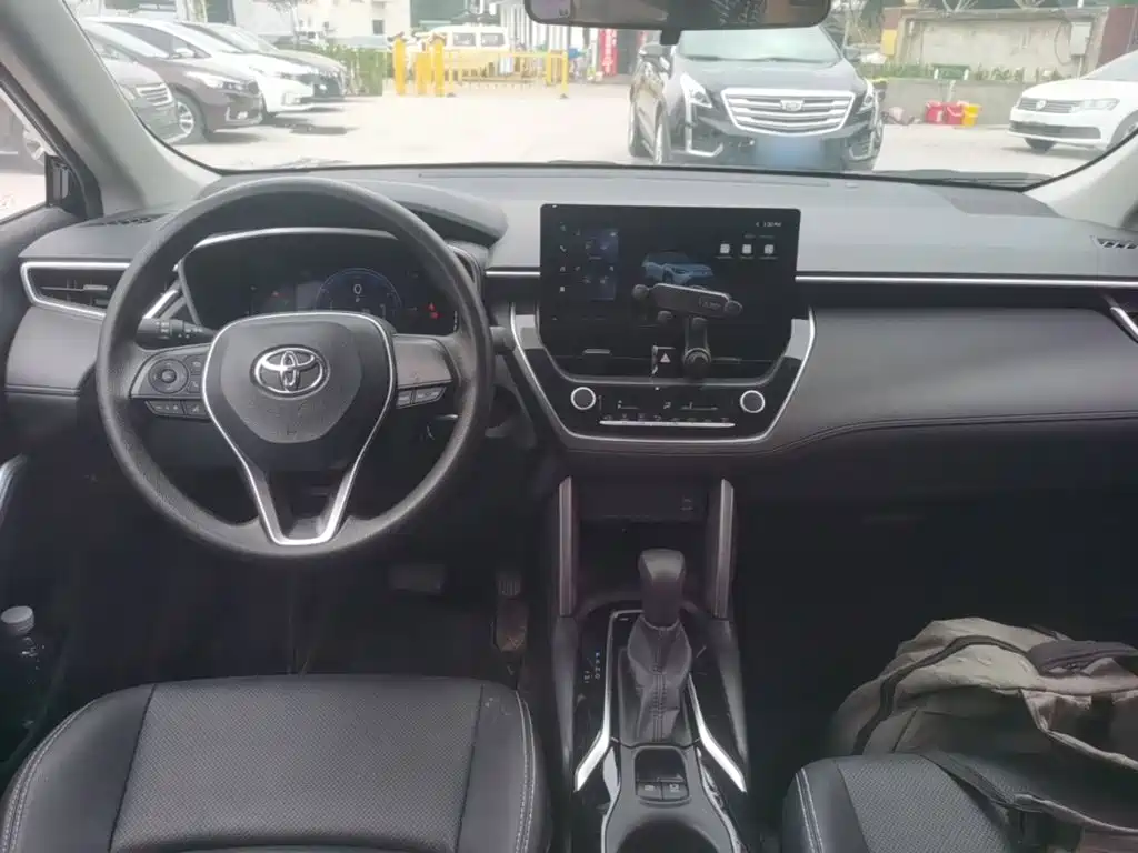 Toyota Frontlander — миниатюра 6