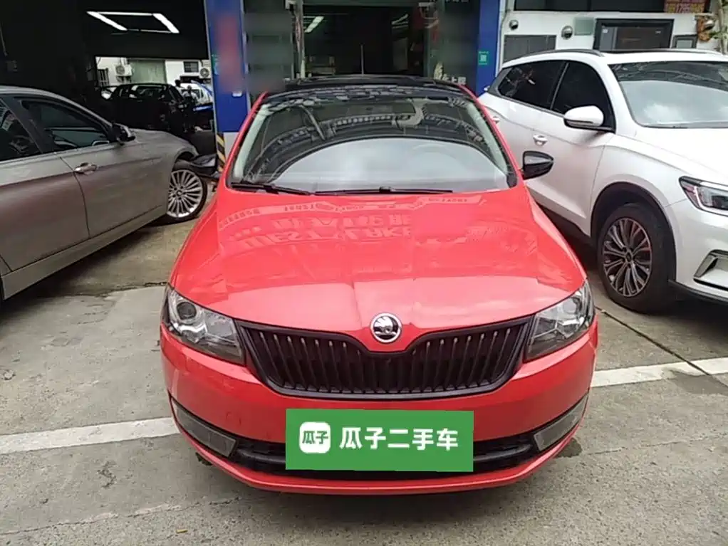 Skoda Rapid Spaceback — миниатюра 3