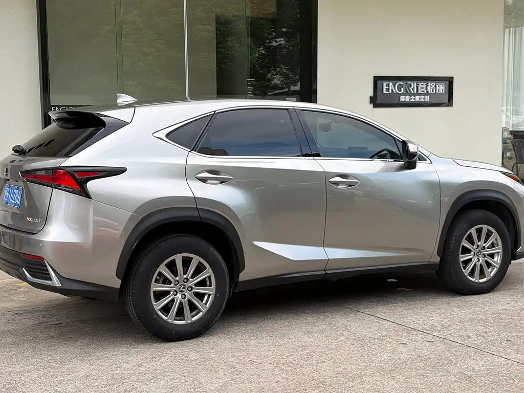 Lexus NX — миниатюра 5