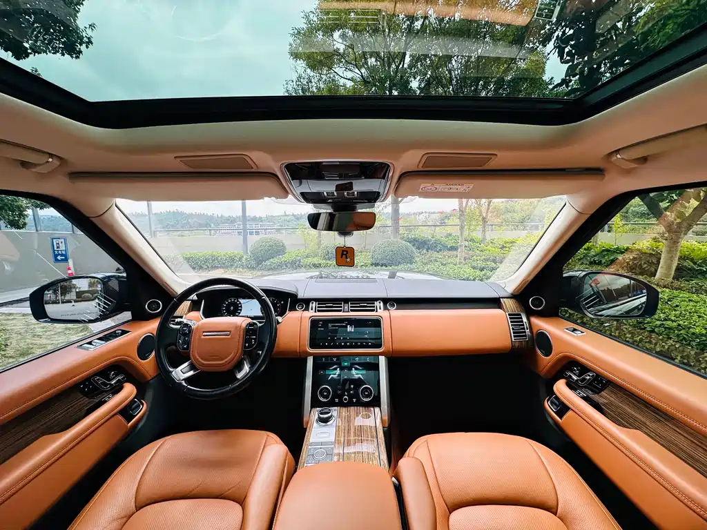 Land Rover Range Rover — миниатюра 4