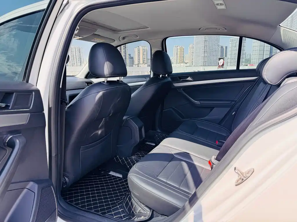 Volkswagen Lavida — миниатюра 11