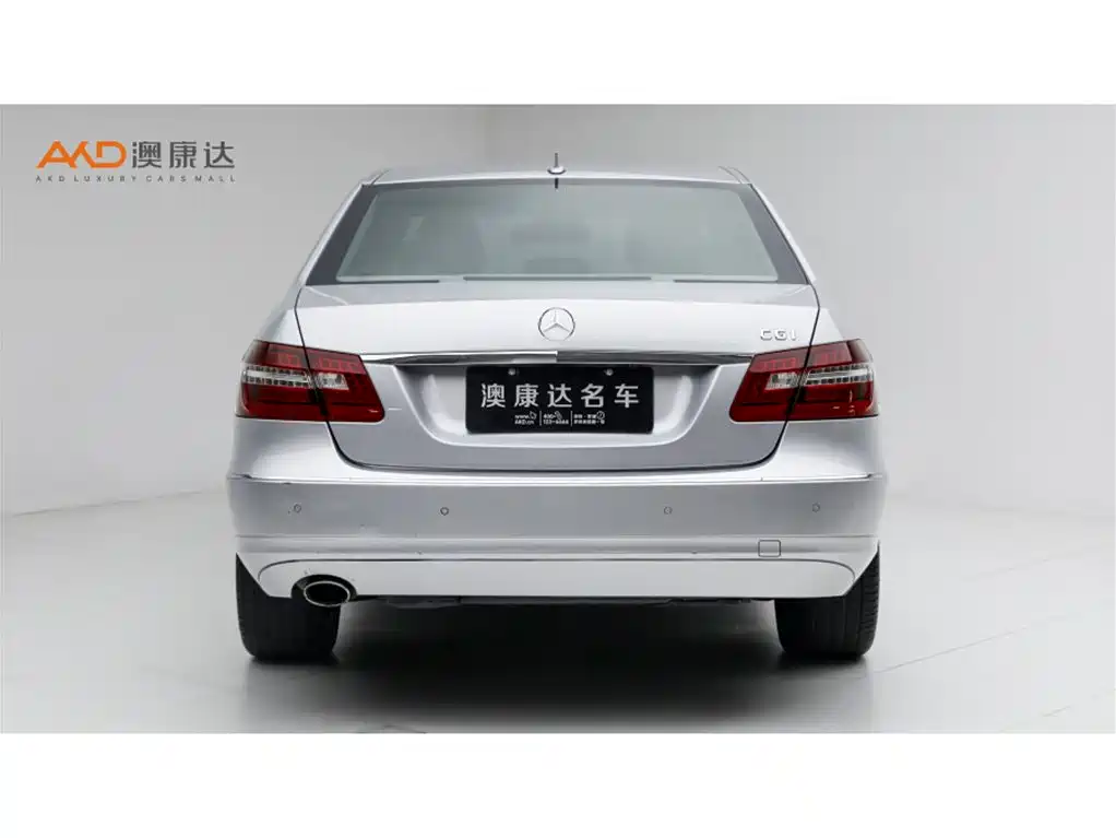 Mercedes-Benz E-Class — миниатюра 4