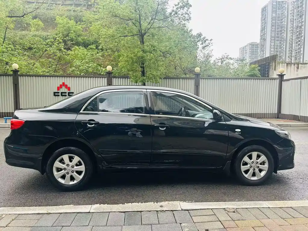 Toyota Corolla — миниатюра 4