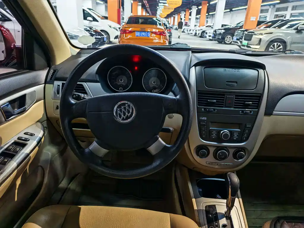 Buick Excelle — миниатюра 10