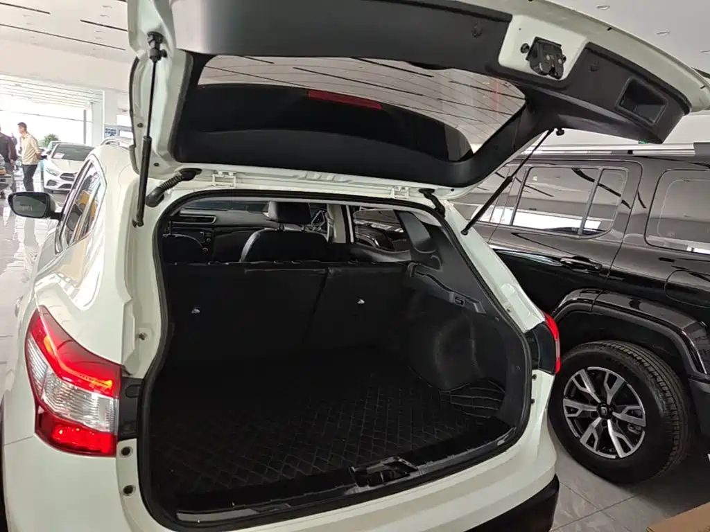 Nissan Qashqai — миниатюра 19