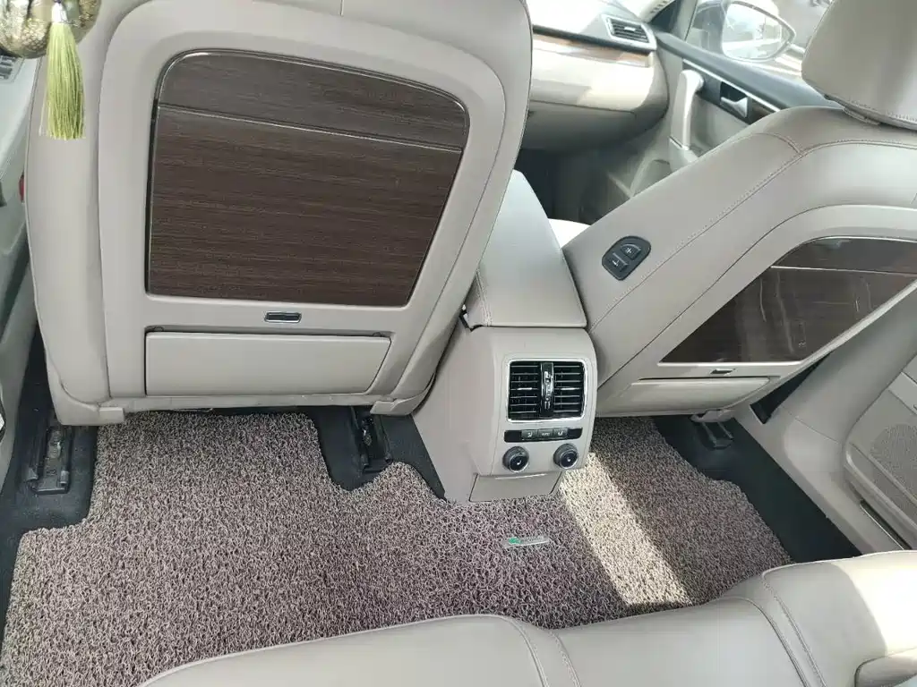 Volkswagen Magotan — миниатюра 9