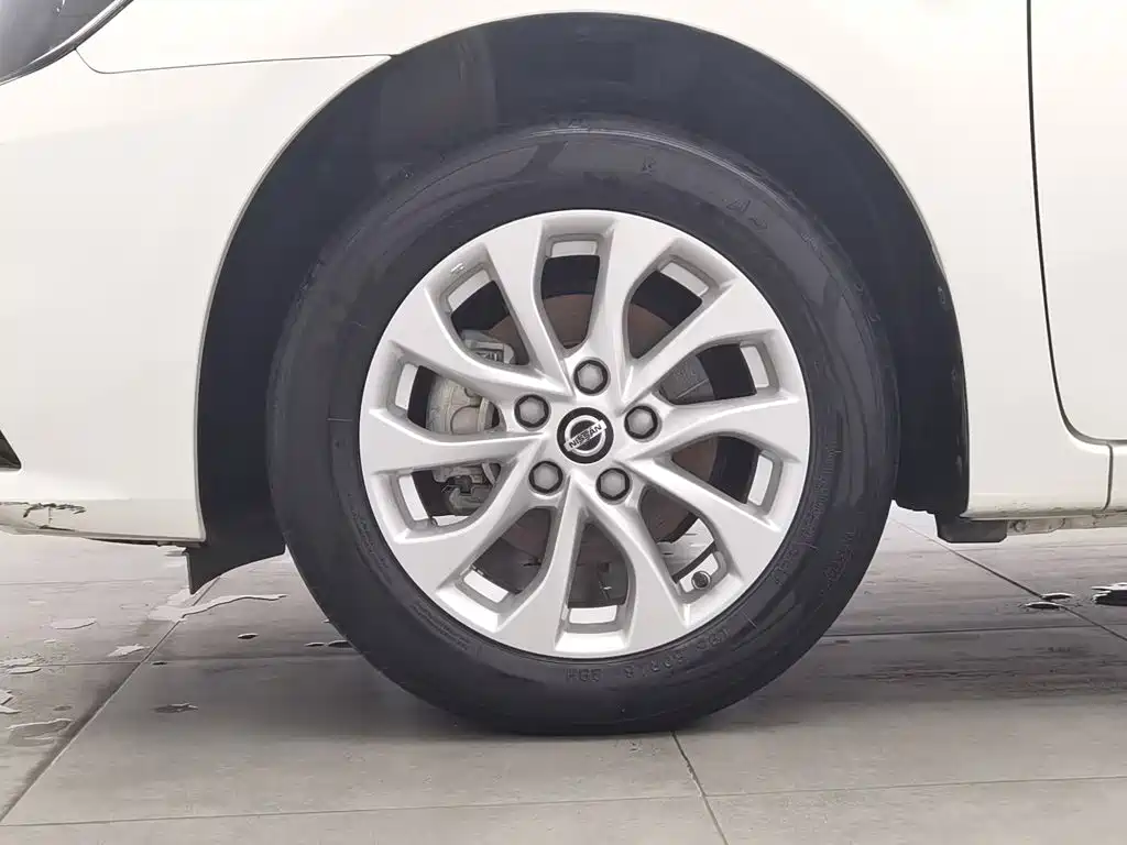 Nissan Sylphy — миниатюра 17