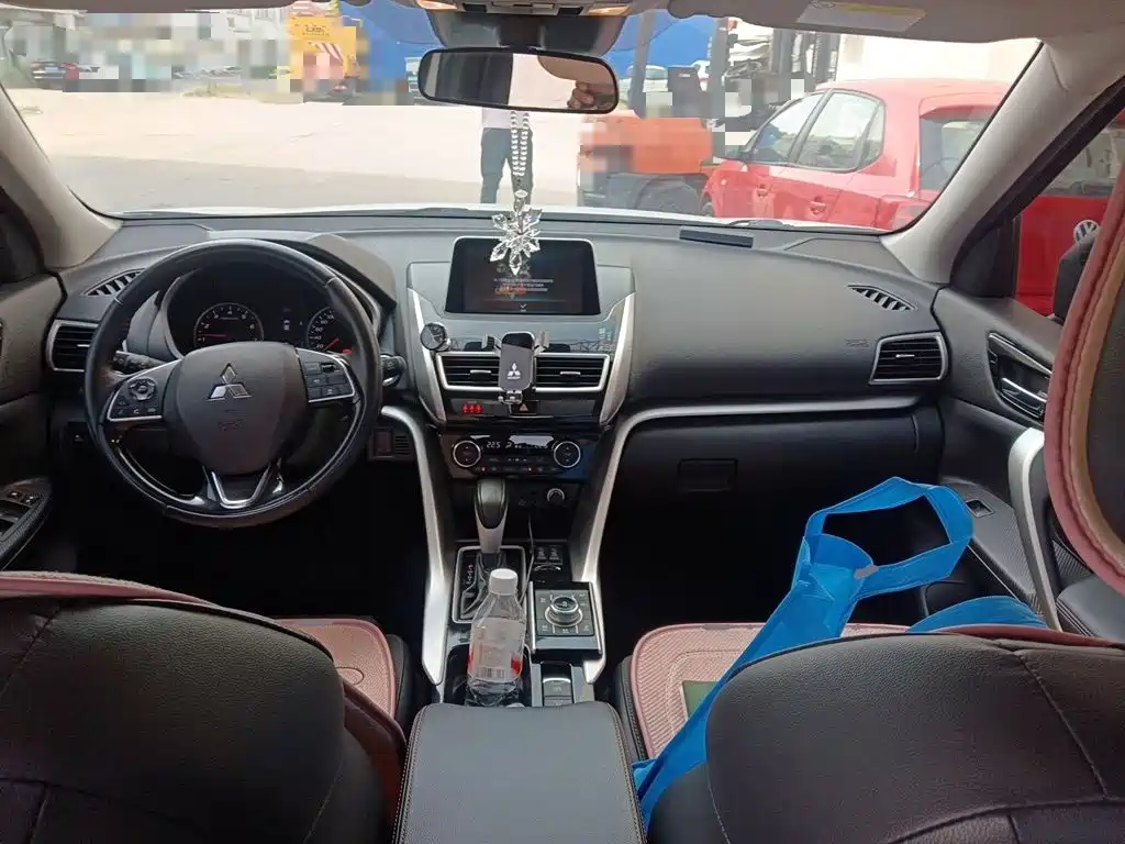 Mitsubishi Eclipse Cross — миниатюра 5