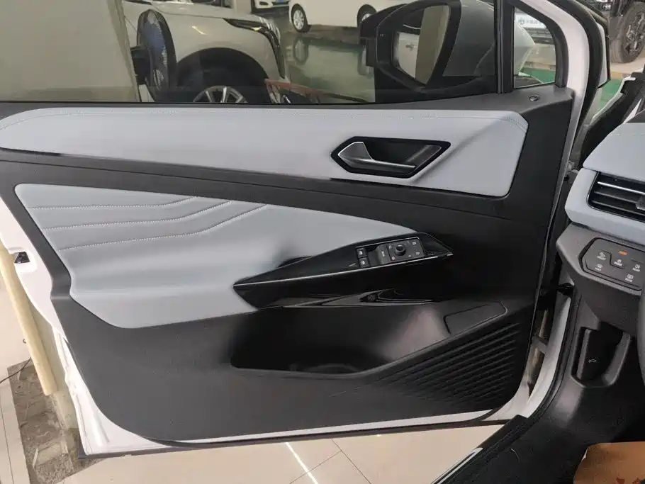 Volkswagen ID.4 X — миниатюра 7