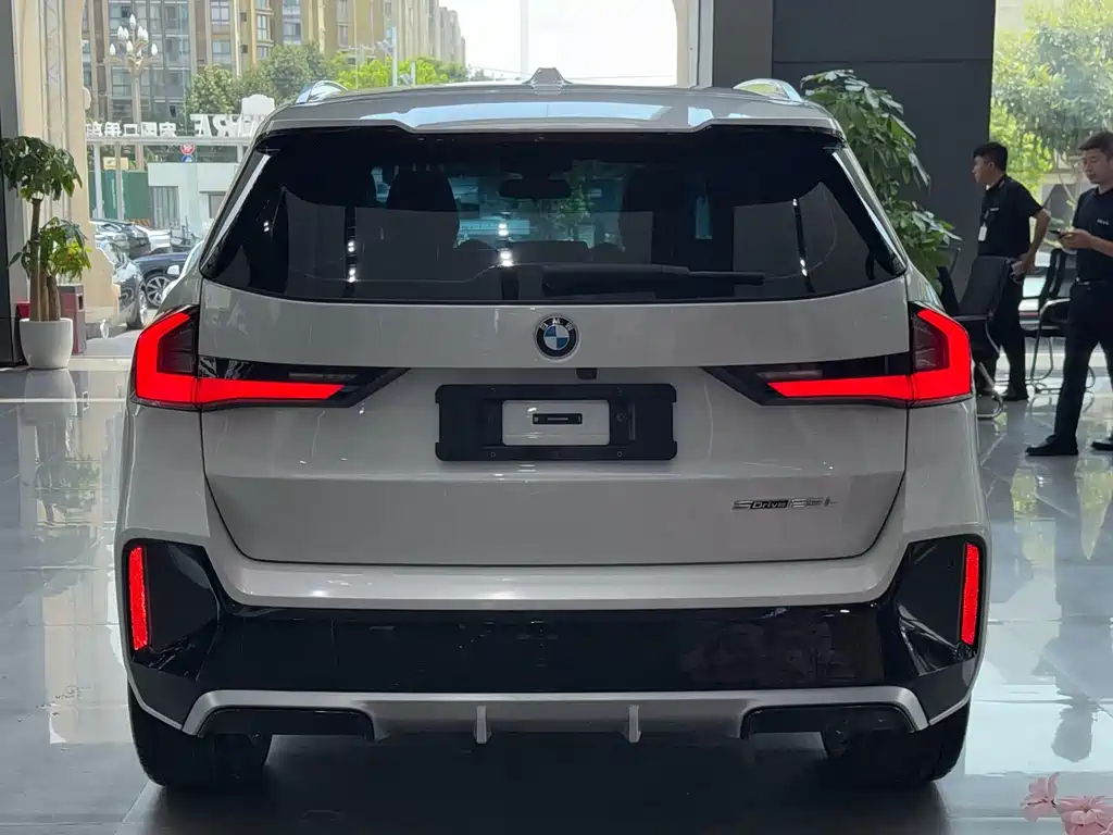 BMW X1 — миниатюра 11