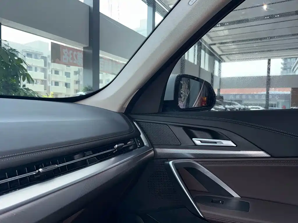 BMW X1 — миниатюра 7