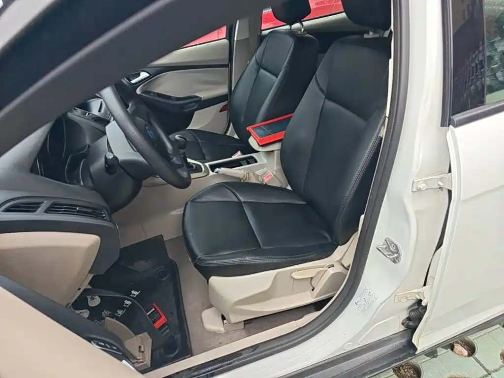 Ford Focus — миниатюра 15