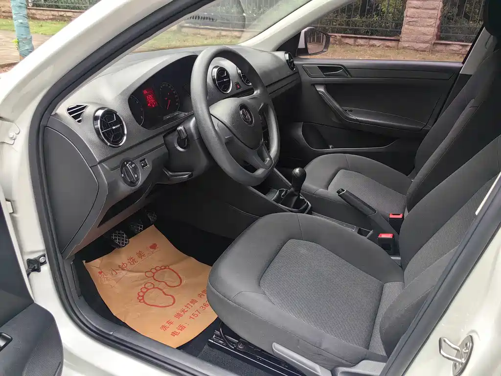 Volkswagen Jetta — миниатюра 13