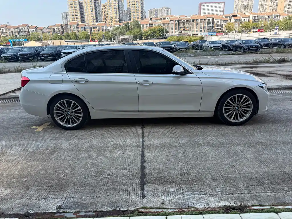 BMW 3 Series — миниатюра 4
