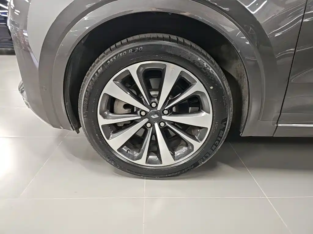 Li Auto Li ONE — миниатюра 23