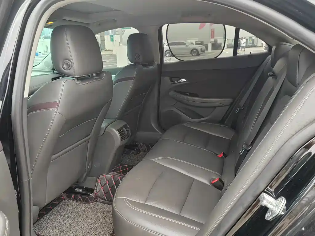 Chevrolet Malibu — миниатюра 4