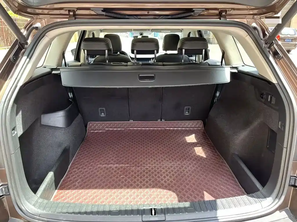 Skoda Kodiaq — миниатюра 6