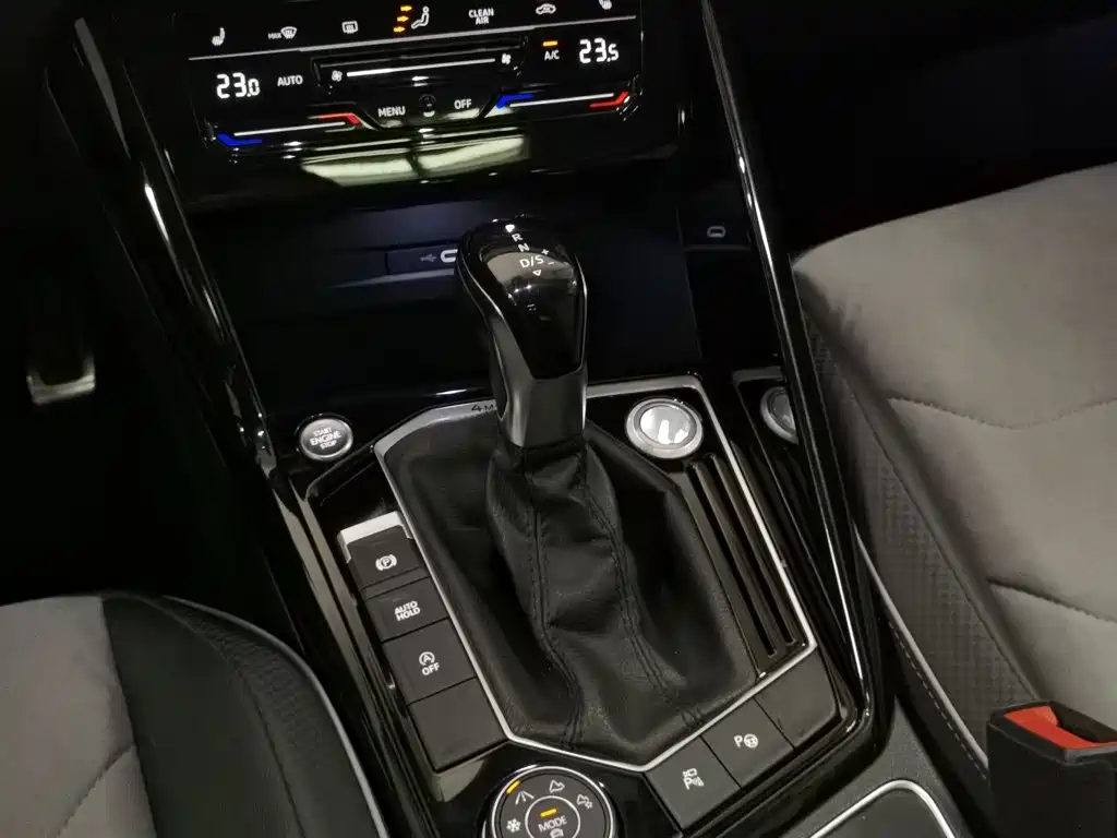 Volkswagen X — миниатюра 13