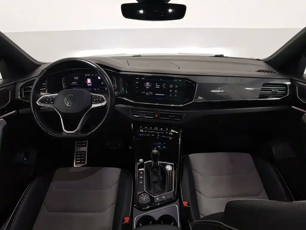 Volkswagen X — миниатюра 5