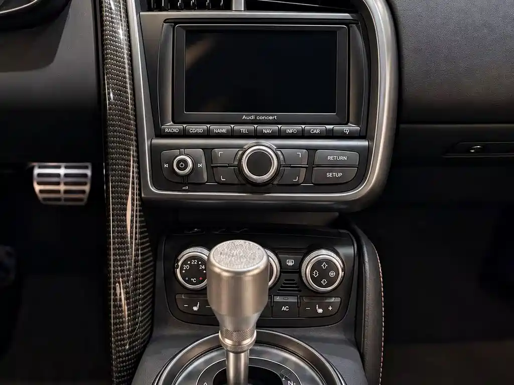 Audi R8 — миниатюра 5