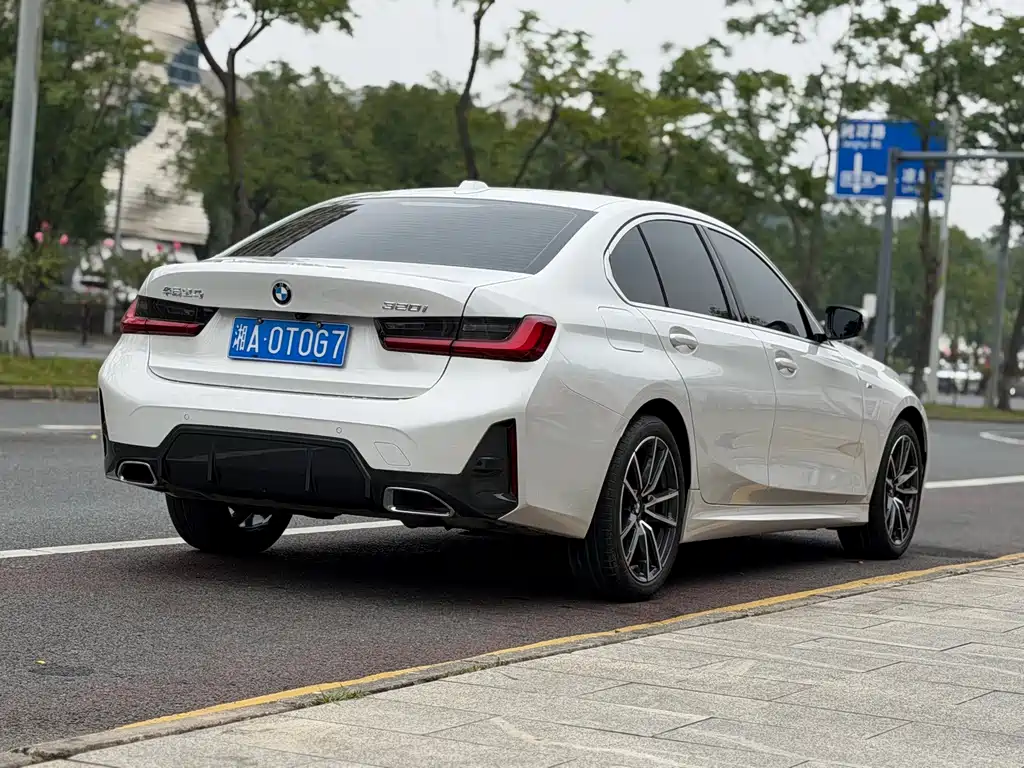 BMW 3 Series — миниатюра 4