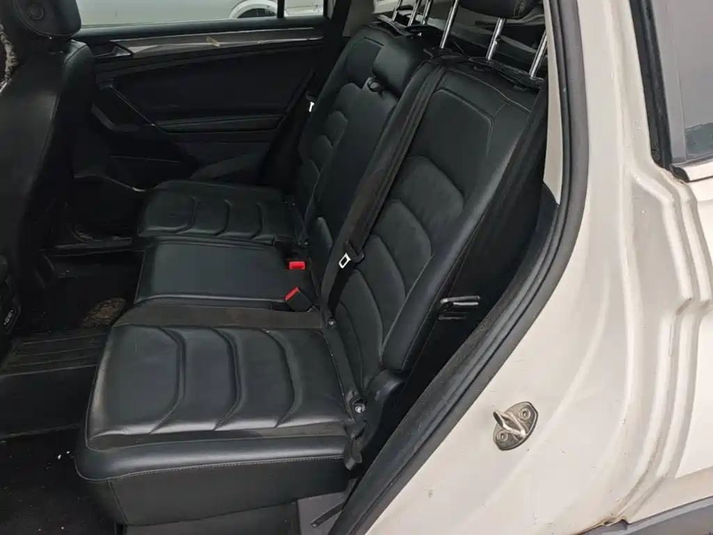 Volkswagen Tiguan L — миниатюра 17