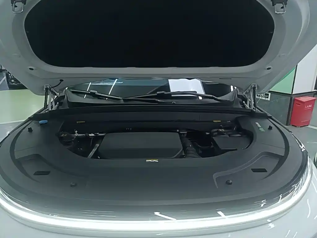 Li Auto Li L7 — миниатюра 20