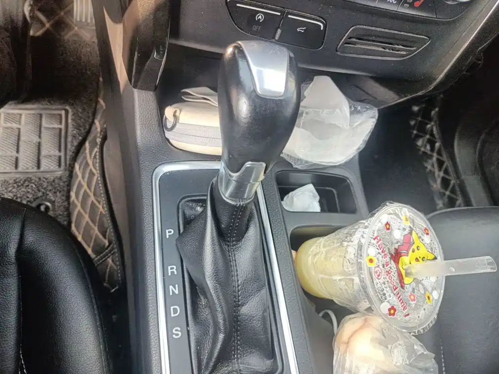 Ford Kuga — миниатюра 15
