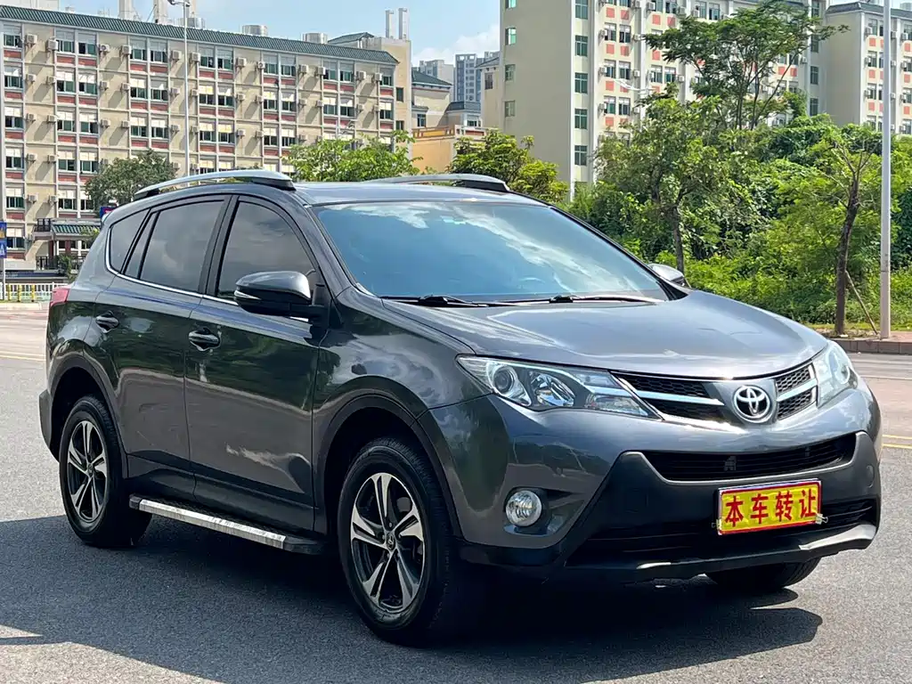 Toyota RAV4 — миниатюра 3