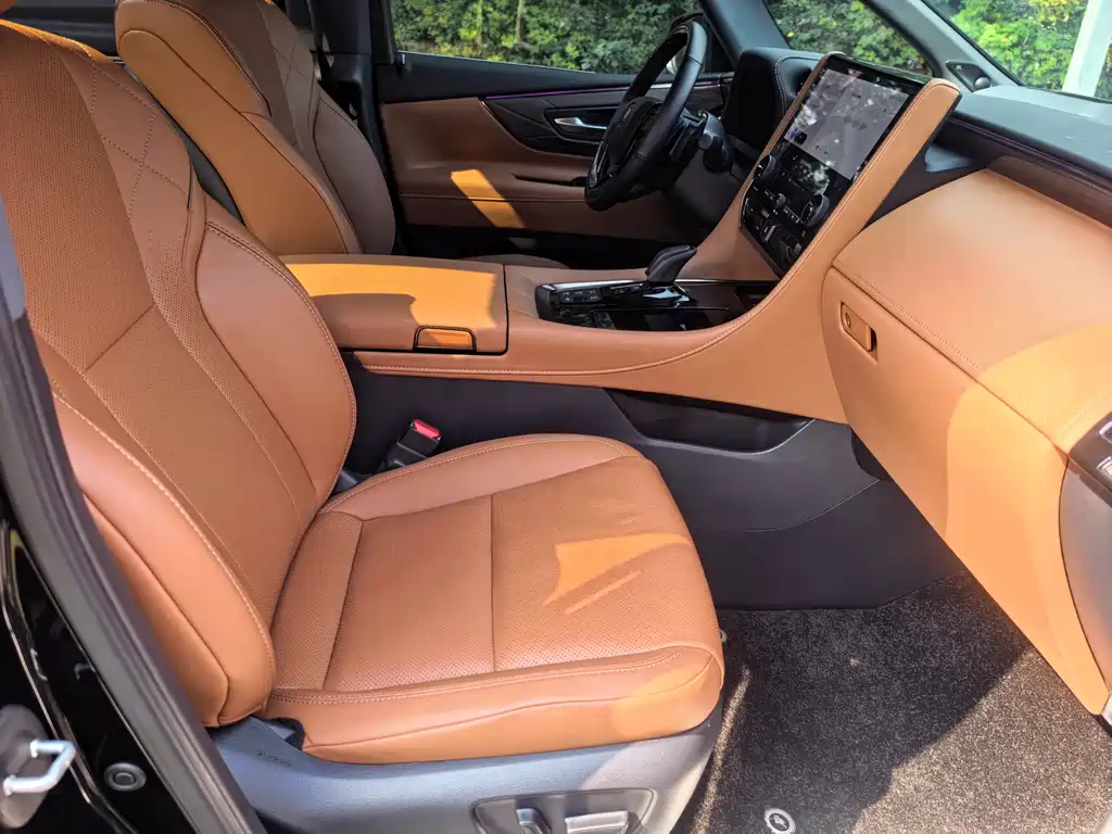 Toyota Vellfire — миниатюра 12