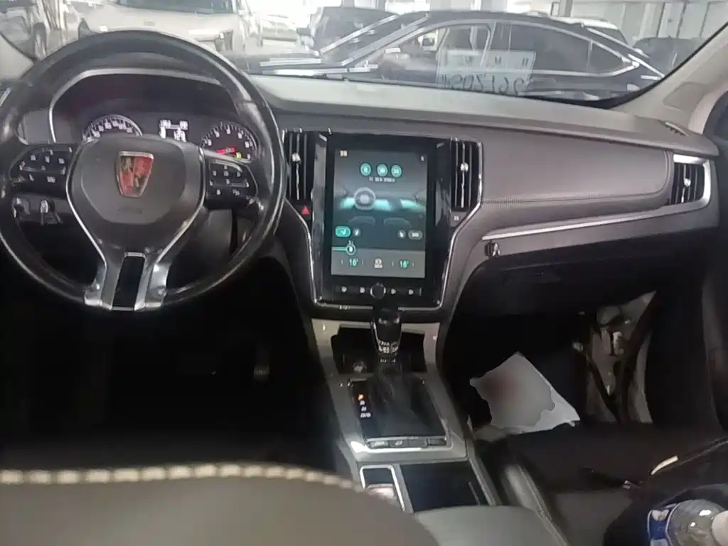 Roewe RX5 — миниатюра 10