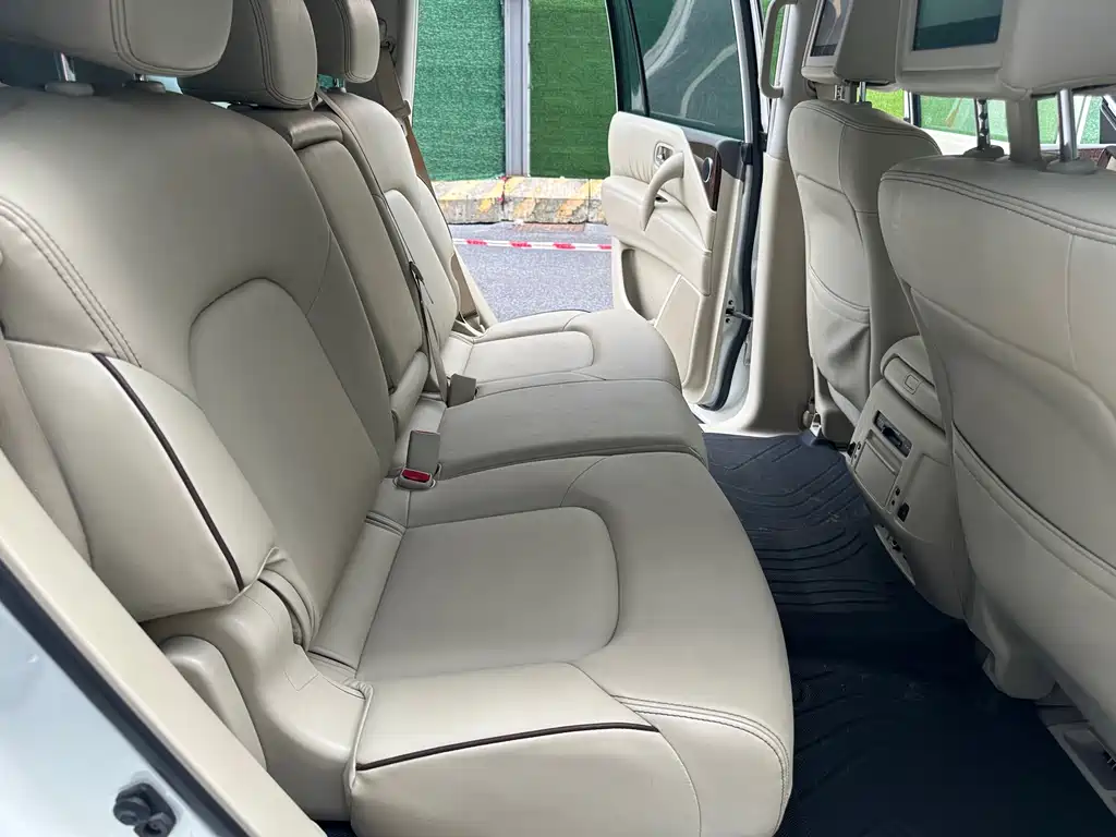 Nissan Patrol — миниатюра 20