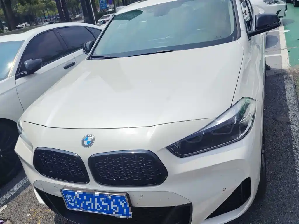 BMW X2
