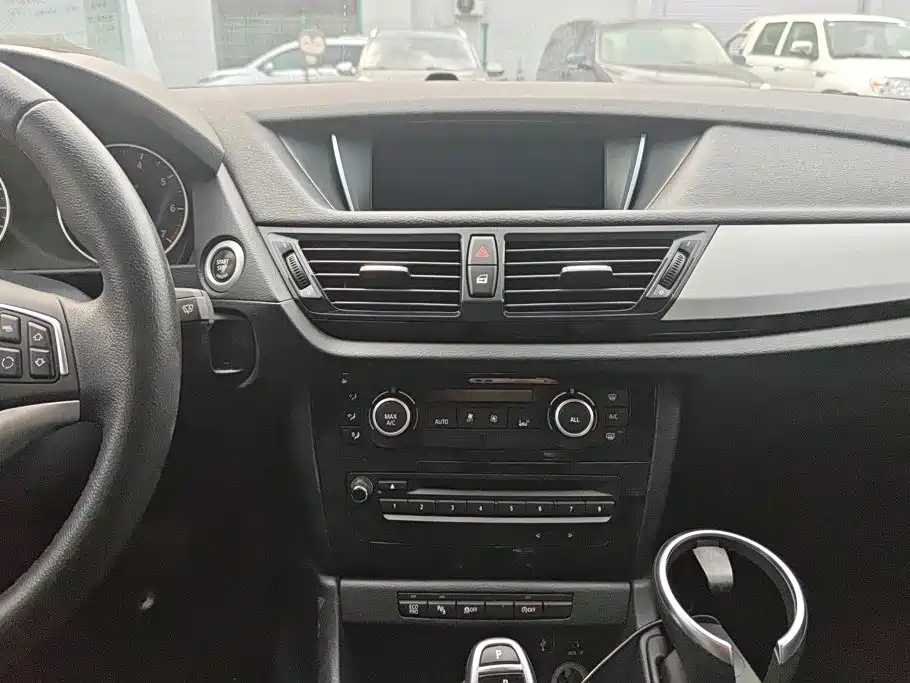 BMW X1 — миниатюра 13