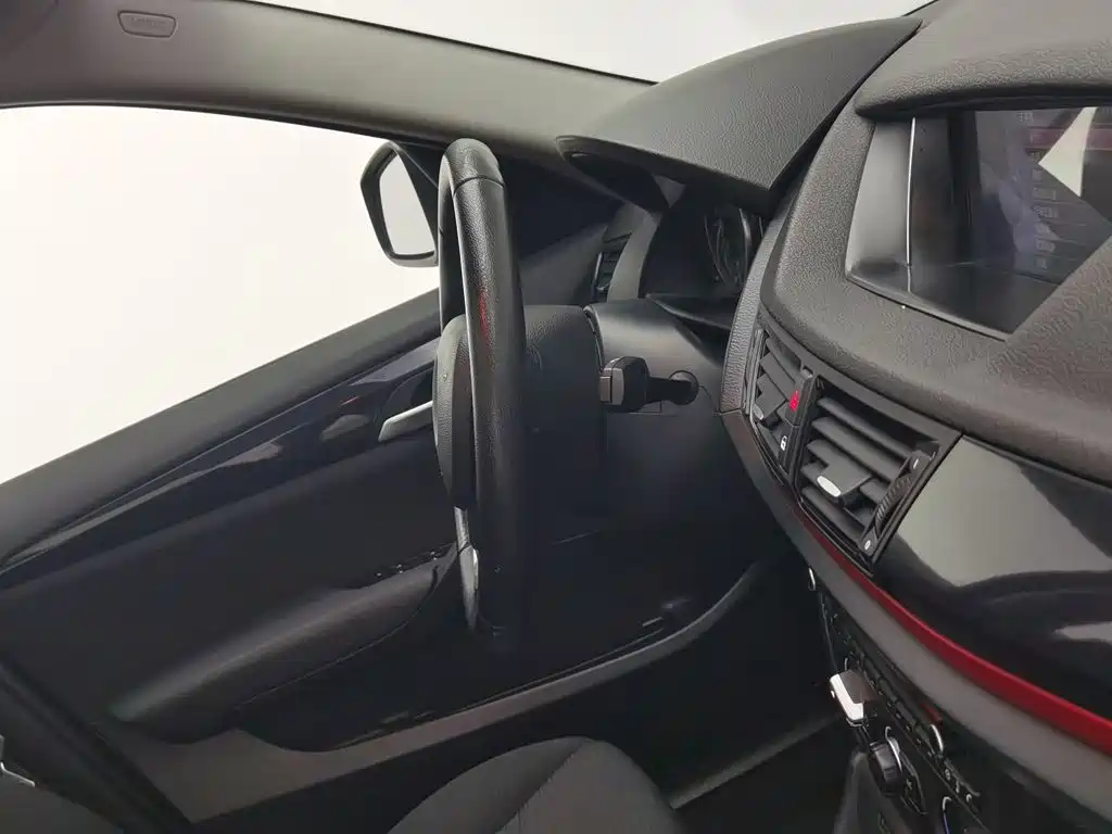 BMW X1 — миниатюра 22