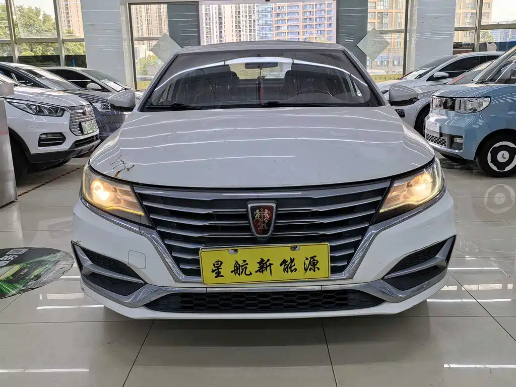 Roewe i6 New Energy — миниатюра 2