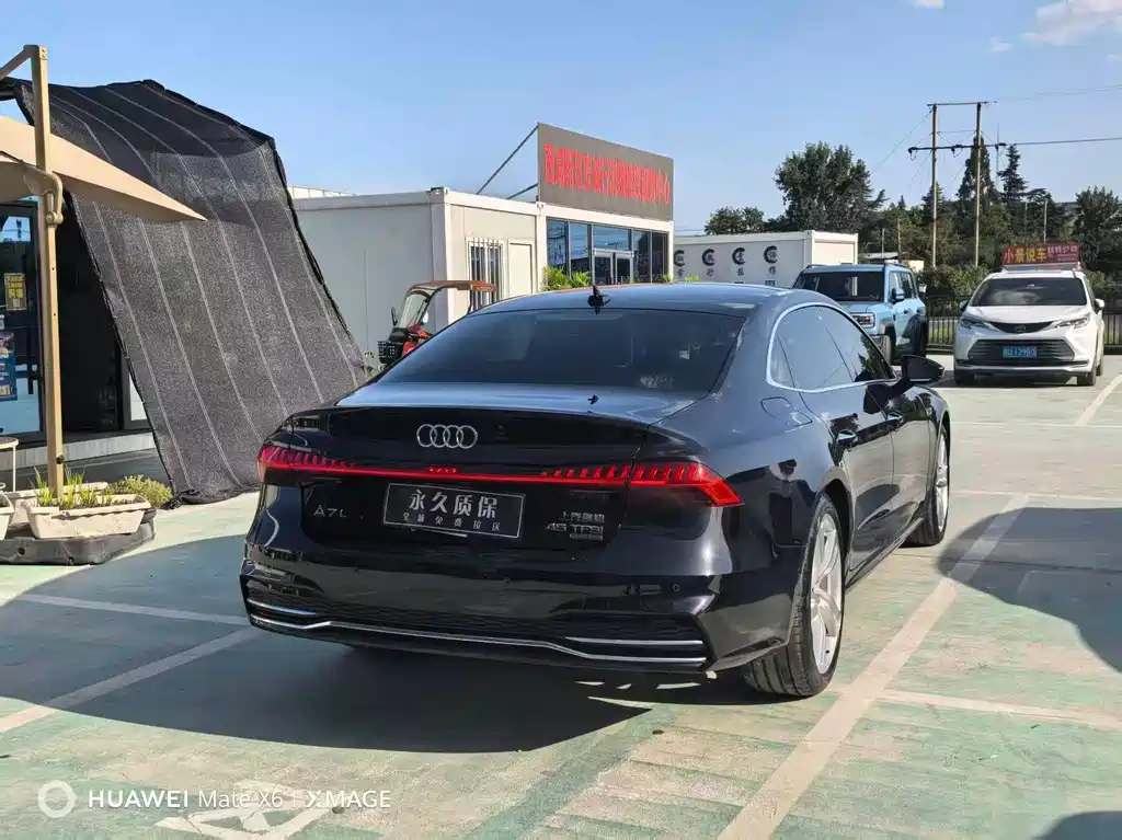 Audi A7L — миниатюра 9